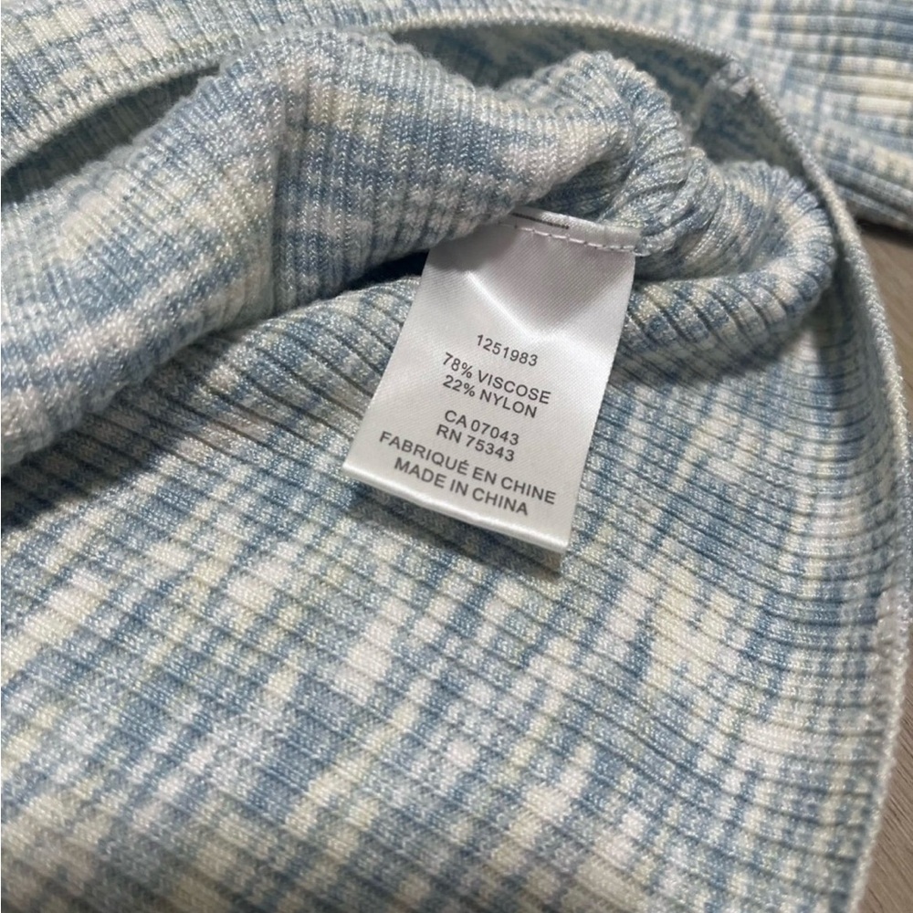 House of Harlow 1960 Blue White and Yellow Knit Set - Picture 5 of 5